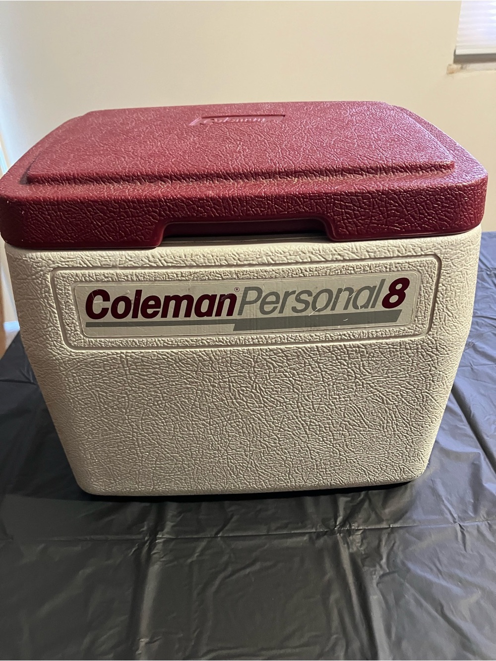 Coleman Two-Tone Personal 8 Cooler in Red and White
